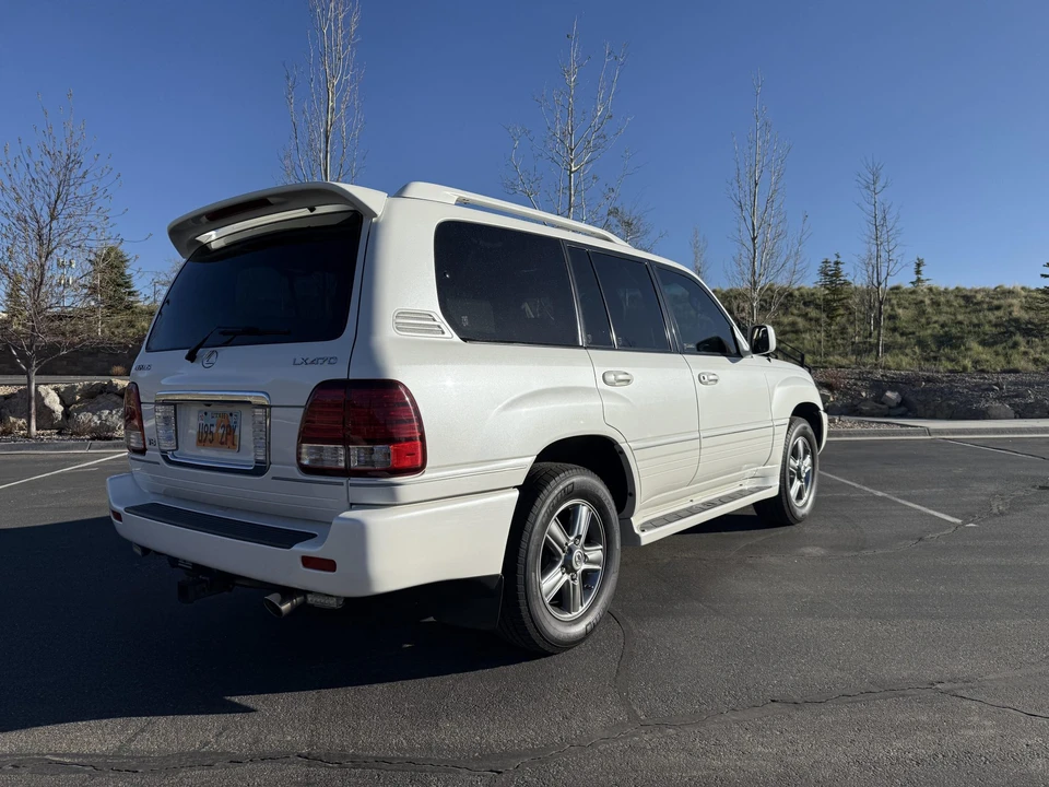 2007 Lexus LX 2nd Gen - Image 9 of 31