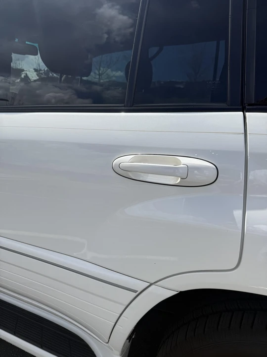 2007 Lexus LX 2nd Gen - Image 25 of 31