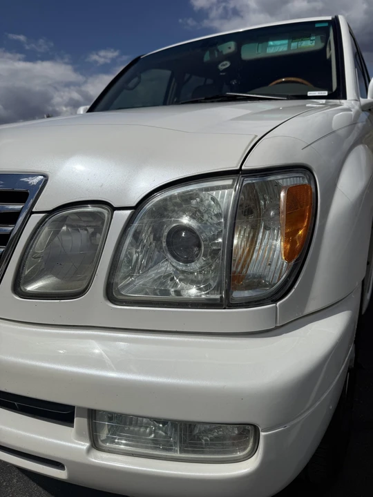 2007 Lexus LX 2nd Gen - Image 18 of 31