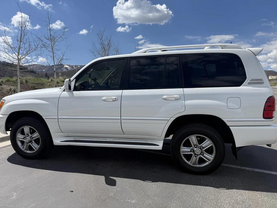 2007 Lexus LX 2nd Gen - Image 13 of 31