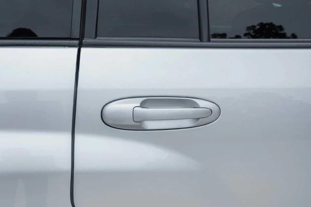 2007 Lexus LX 2nd Gen - Image 23 of 31