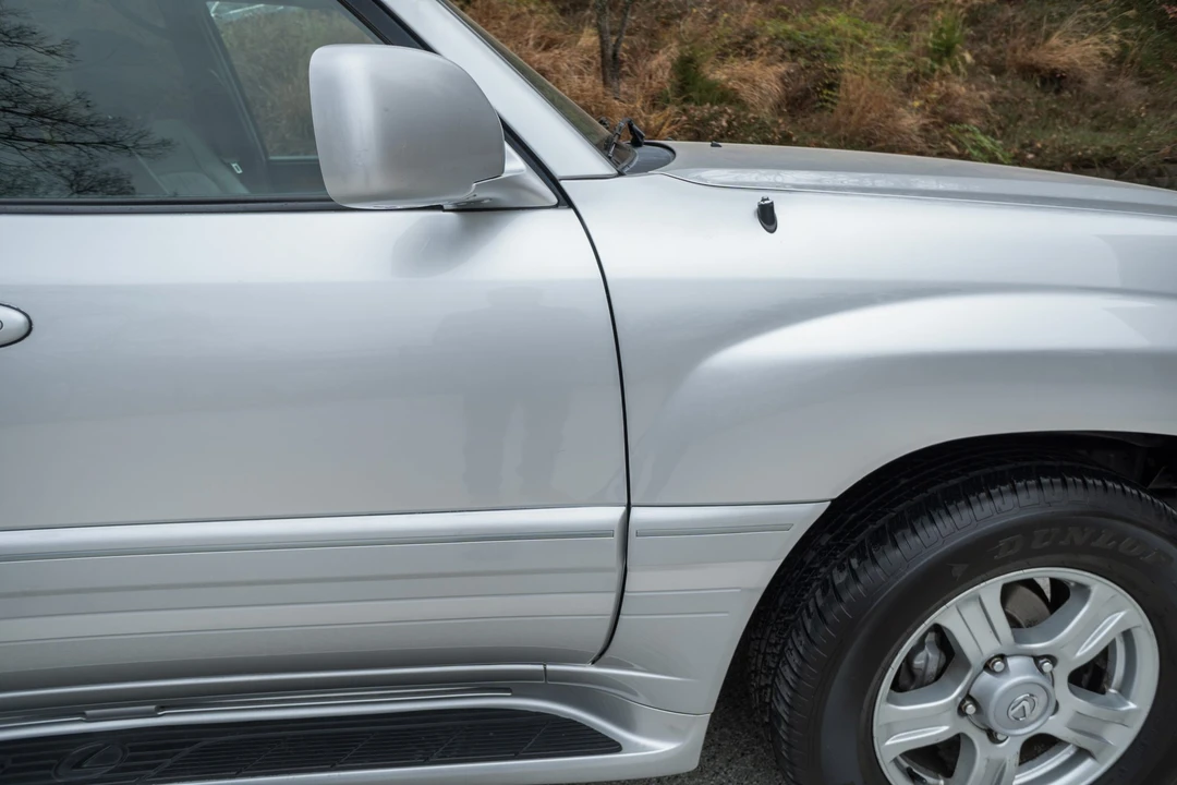 2007 Lexus LX 2nd Gen - Image 20 of 31
