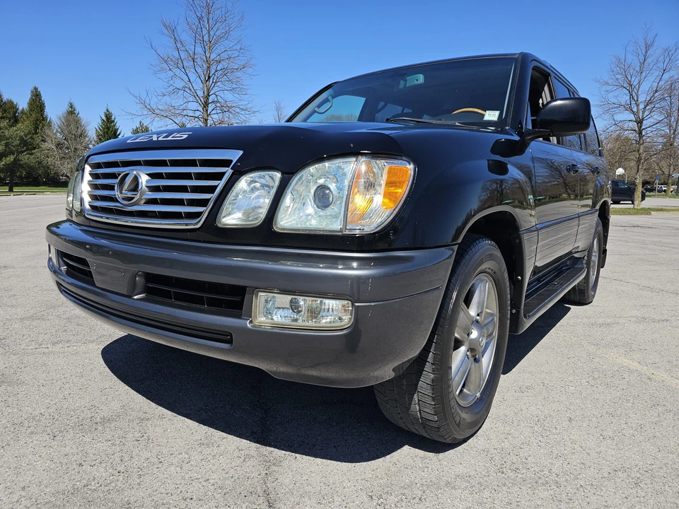 2007 Lexus LX 2nd Gen - Image 2 of 31