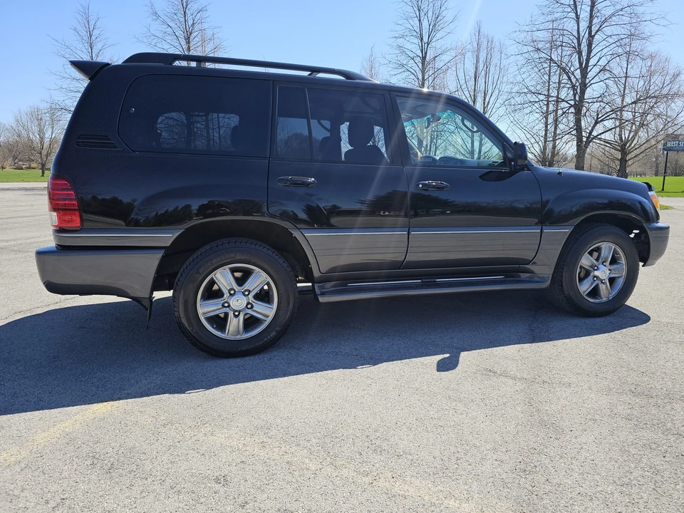 2007 Lexus LX 2nd Gen - Image 24 of 31