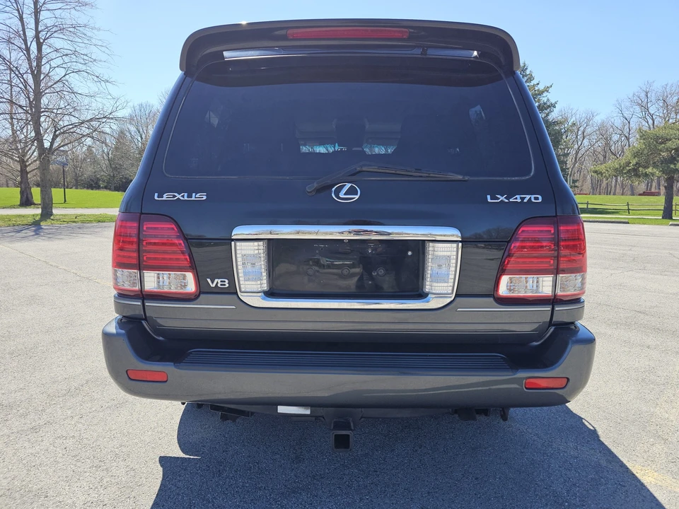 2007 Lexus LX 2nd Gen - Image 17 of 31