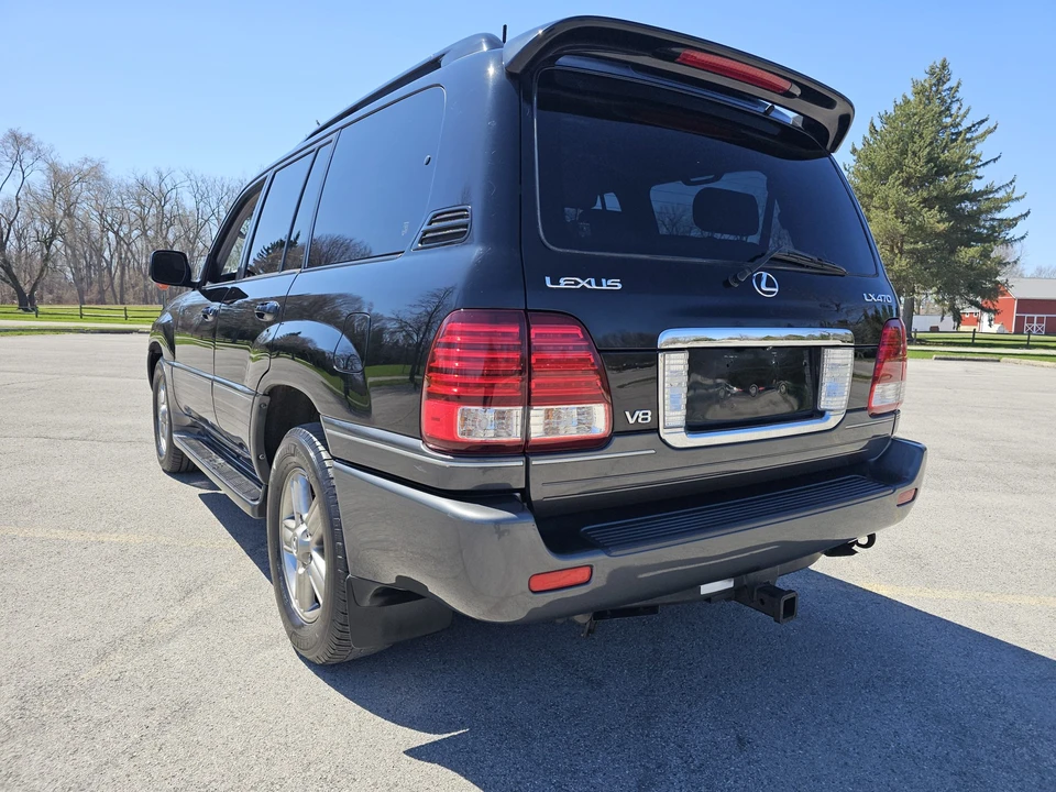 2007 Lexus LX 2nd Gen - Image 14 of 31