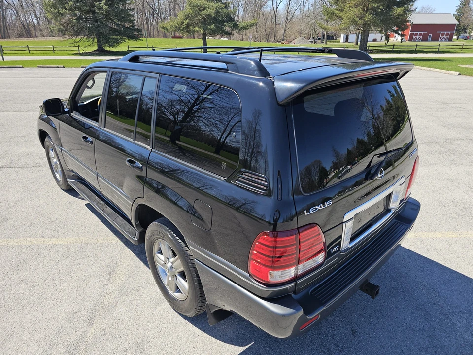 2007 Lexus LX 2nd Gen - Image 13 of 31