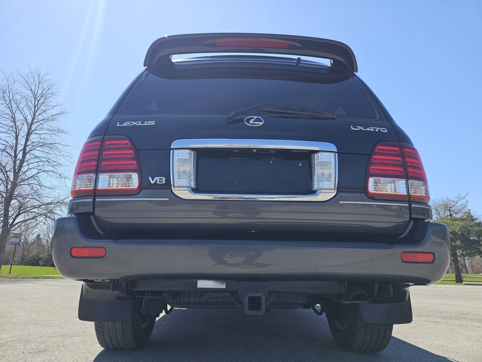 2007 Lexus LX 2nd Gen - Image 18 of 31