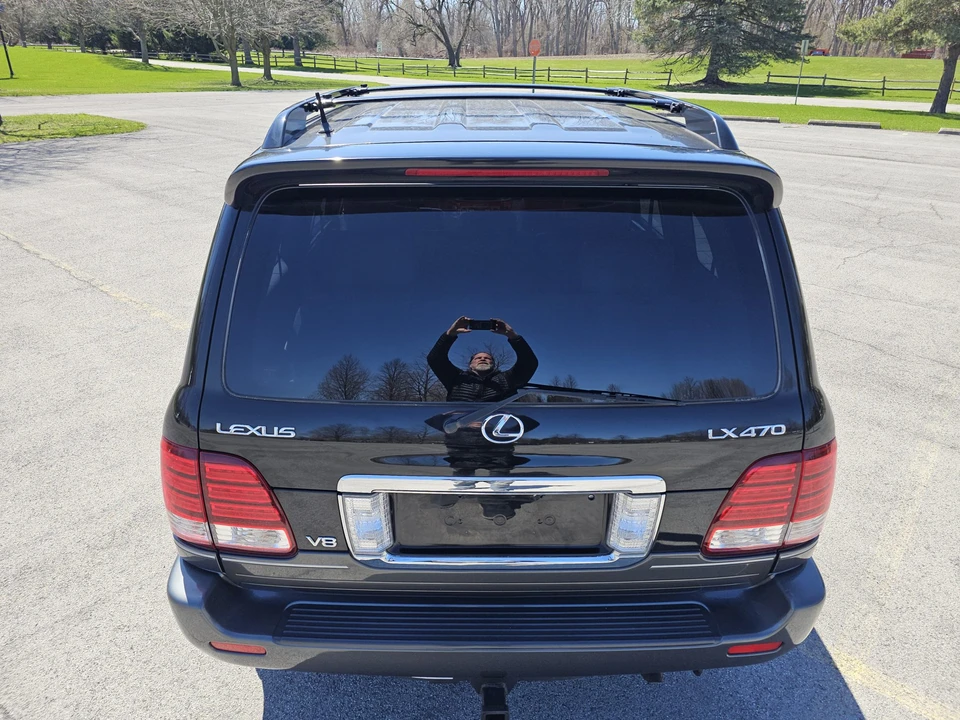 2007 Lexus LX 2nd Gen - Image 16 of 31