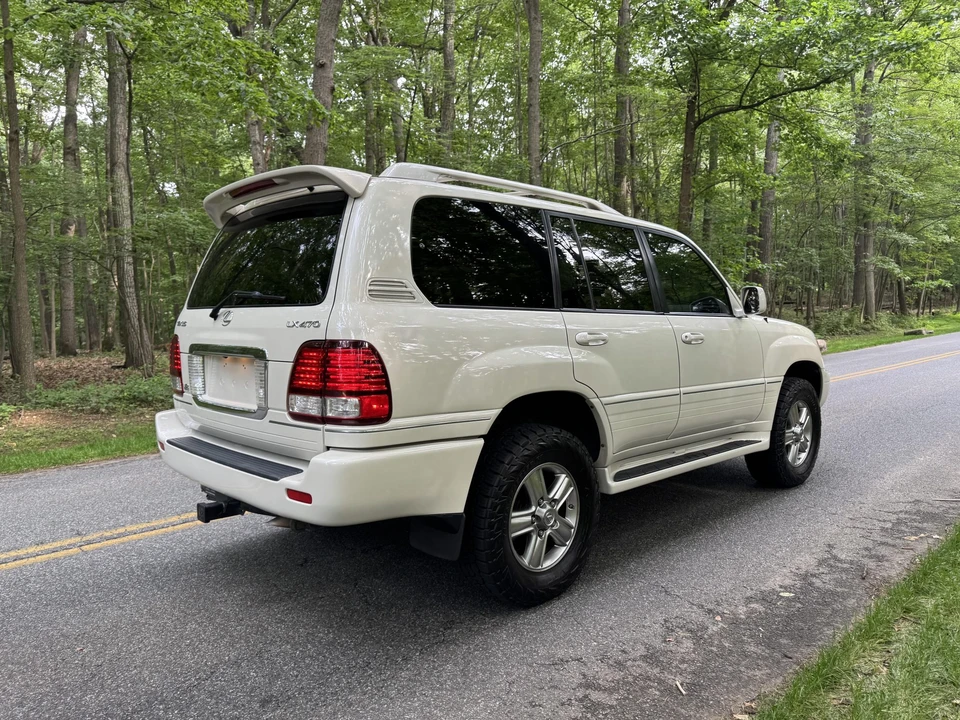 2007 Lexus LX 2nd Gen - Image 22 of 31