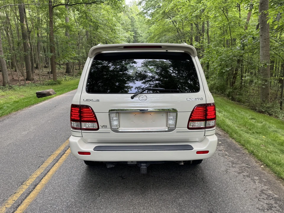 2007 Lexus LX 2nd Gen - Image 25 of 31