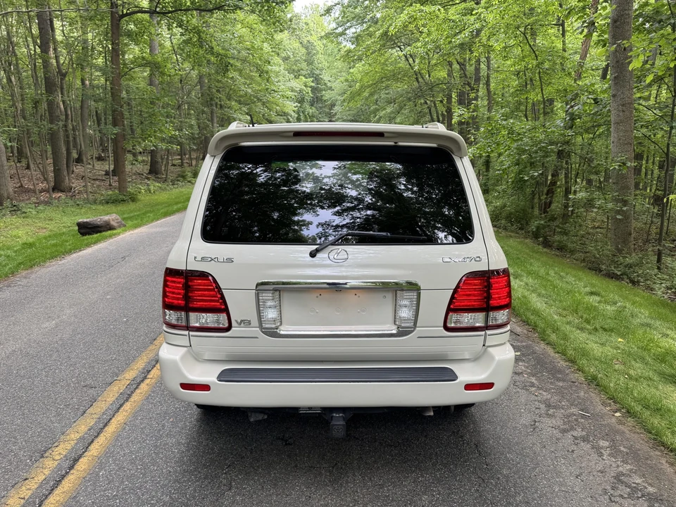 2007 Lexus LX 2nd Gen - Image 27 of 31