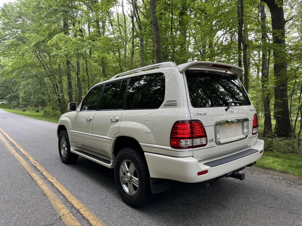 2007 Lexus LX 2nd Gen - Image 31 of 31