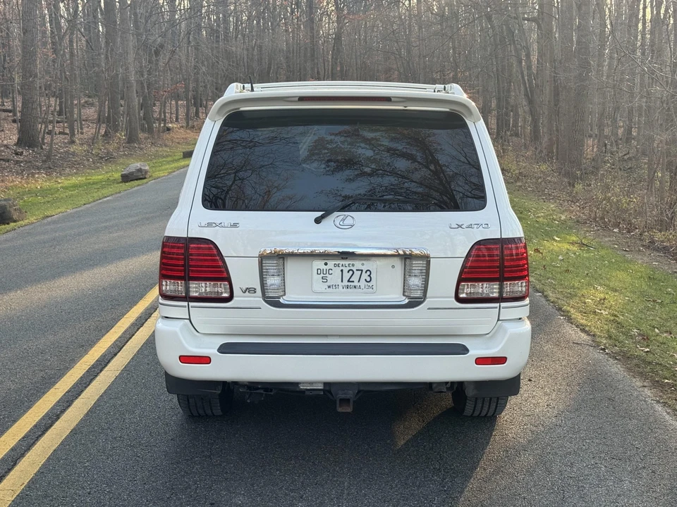 2007 Lexus LX 2nd Gen - Image 20 of 31