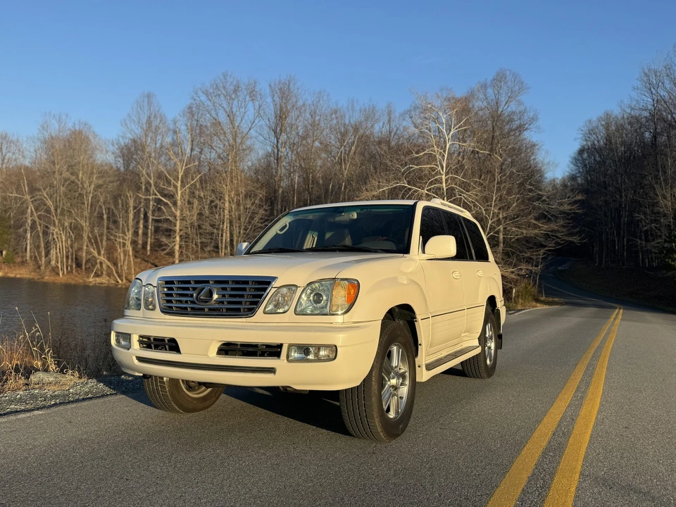 2007 Lexus LX 2nd Gen - Image 30 of 31