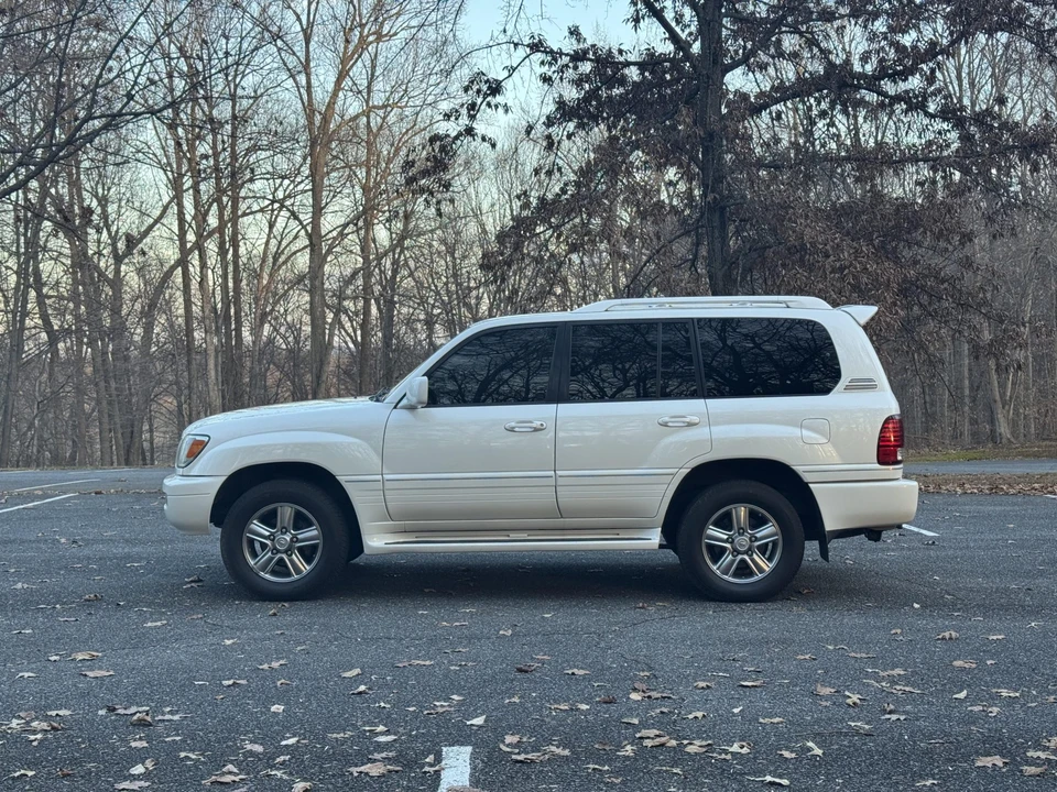 2007 Lexus LX 2nd Gen - Image 7 of 31