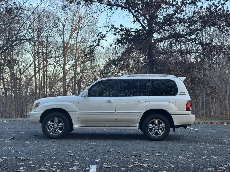 2007 Lexus LX 2nd Gen - Image 6 of 31