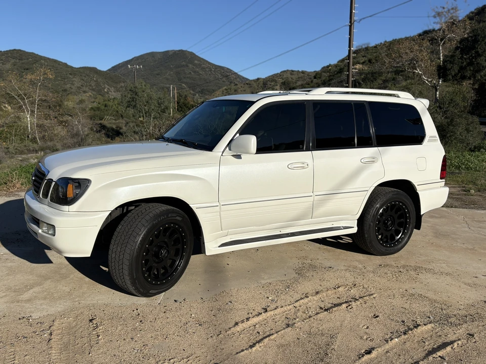 2007 Lexus LX 2nd Gen - Image 7 of 31