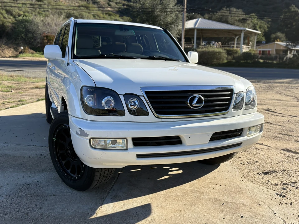 2007 Lexus LX 2nd Gen - Image 25 of 31