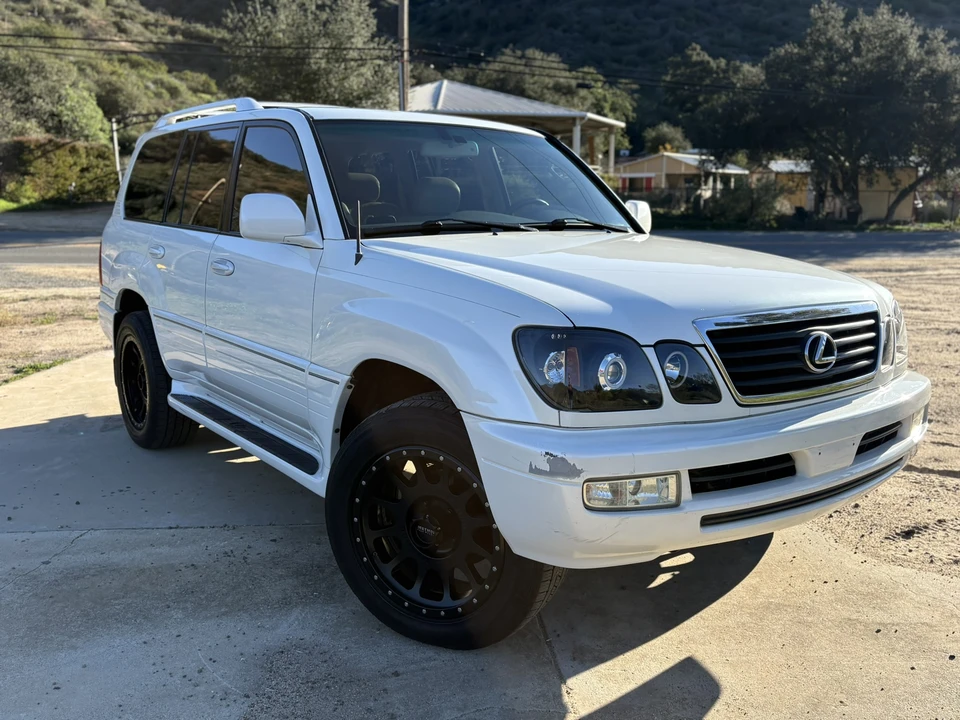 2007 Lexus LX 2nd Gen - Image 24 of 31