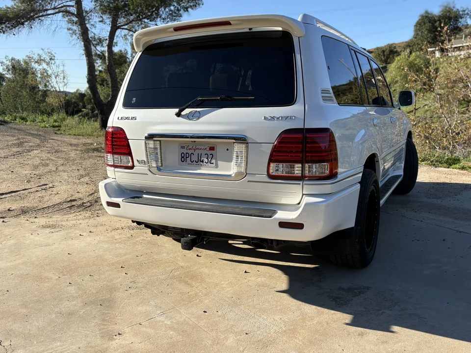 2007 Lexus LX 2nd Gen - Image 16 of 31