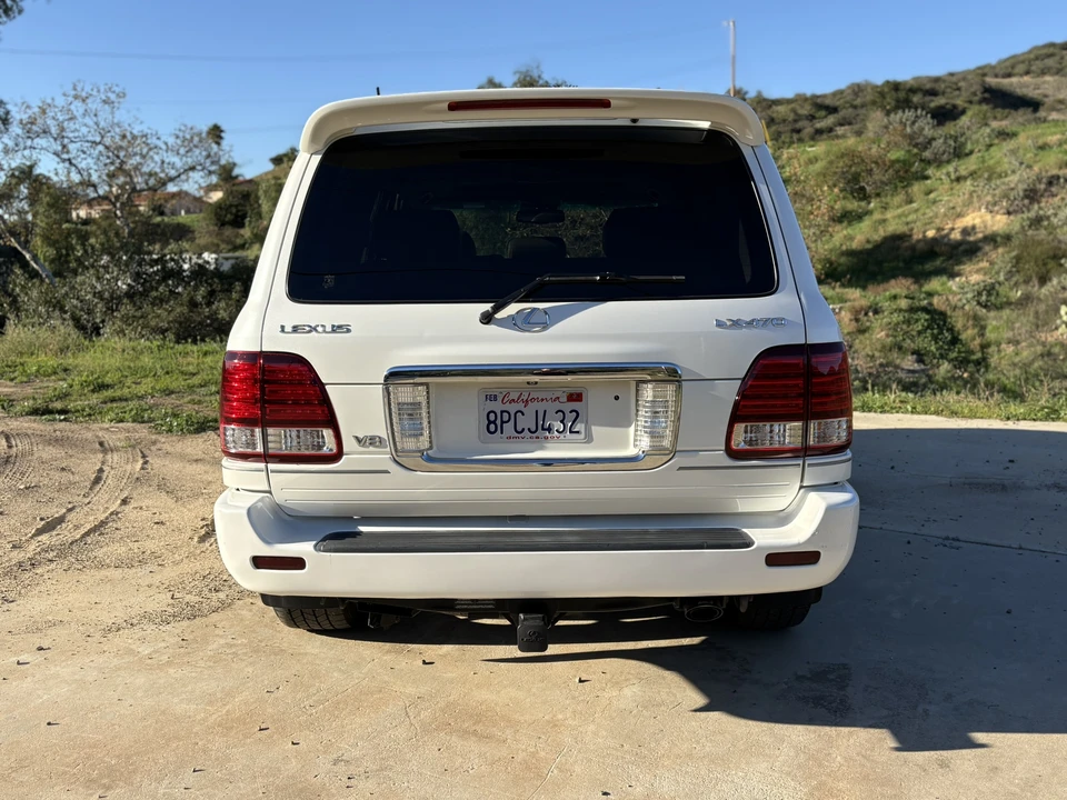 2007 Lexus LX 2nd Gen - Image 14 of 31