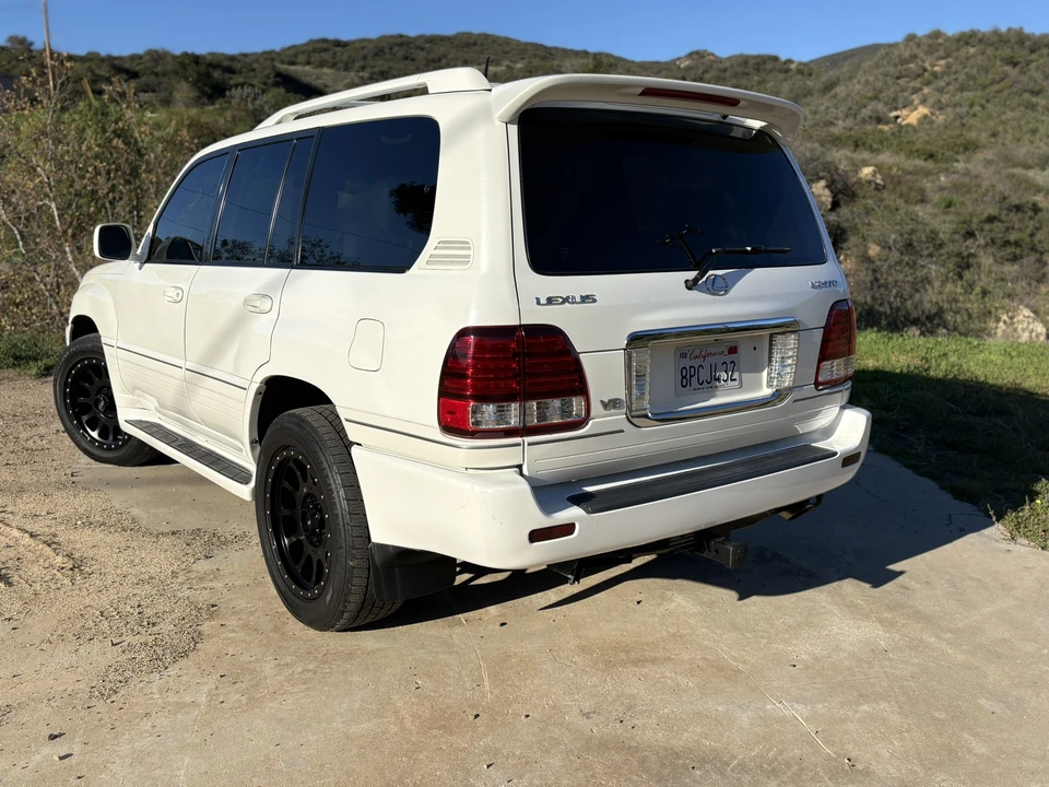 2007 Lexus LX 2nd Gen - Image 13 of 31