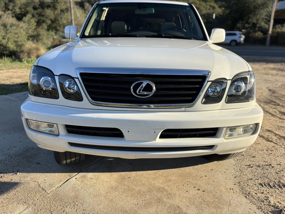 2007 Lexus LX 2nd Gen - Image 26 of 31