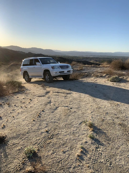 2007 Lexus LX 2nd Gen - Image 27 of 31