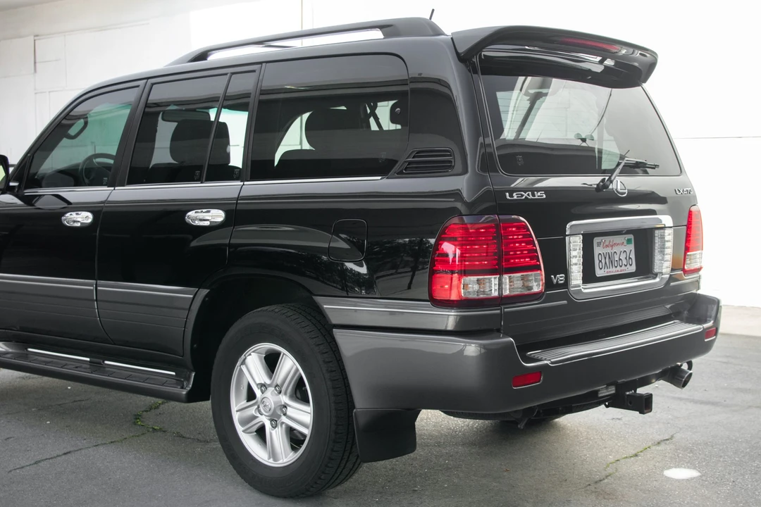 2007 Lexus LX 2nd Gen - Image 20 of 31