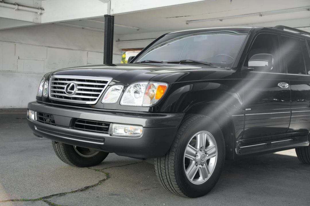 2007 Lexus LX 2nd Gen - Image 25 of 31