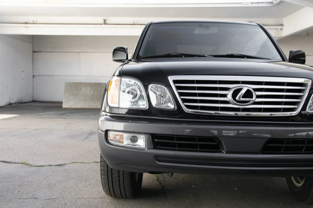 2007 Lexus LX 2nd Gen - Image 18 of 31