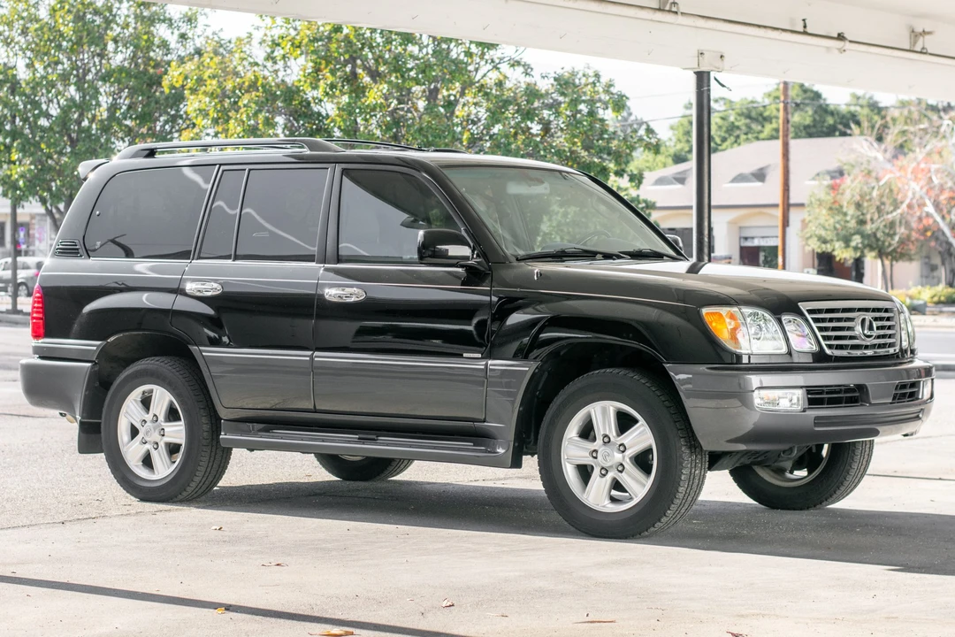2007 Lexus LX 2nd Gen - Image 12 of 31