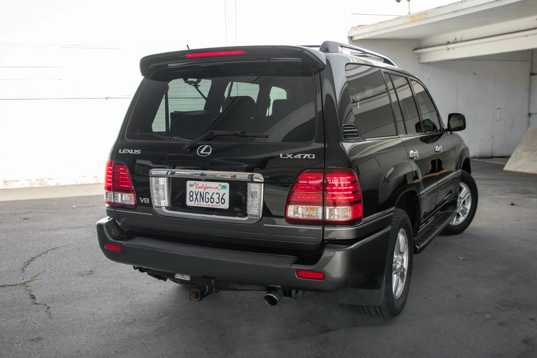 2007 Lexus LX 2nd Gen - Image 6 of 31