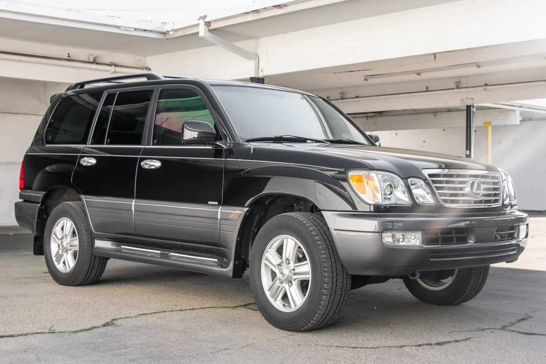 2007 Lexus LX 2nd Gen - Image 13 of 31
