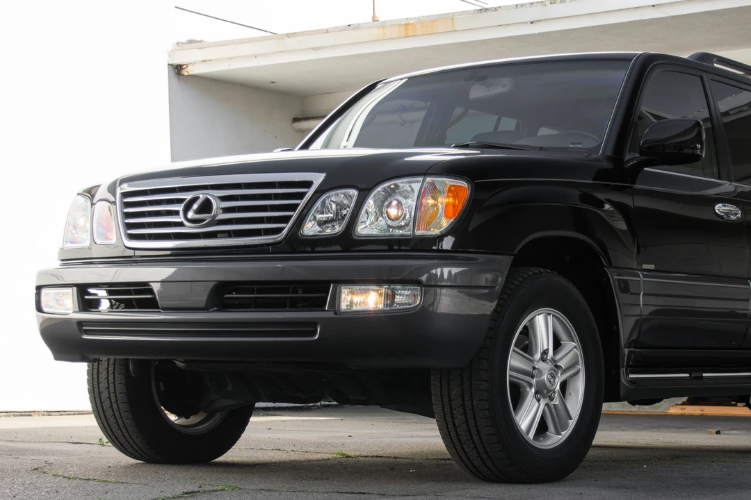 2007 Lexus LX 2nd Gen - Image 21 of 31