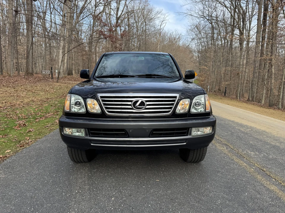 2007 Lexus LX 2nd Gen - Image 28 of 31