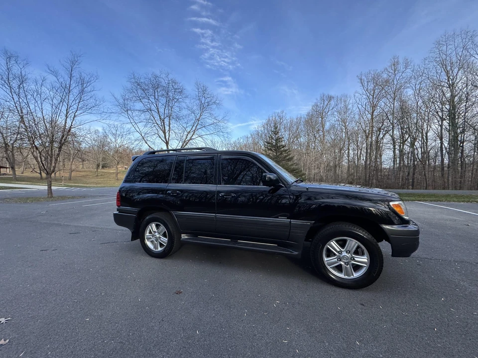 2007 Lexus LX 2nd Gen - Image 27 of 31
