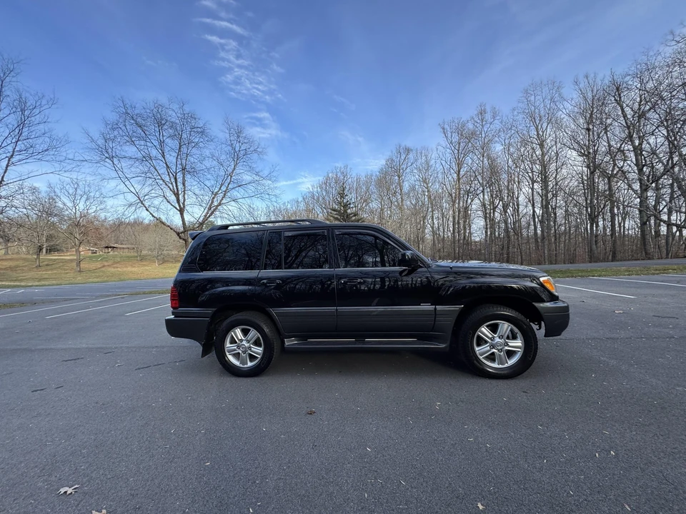 2007 Lexus LX 2nd Gen - Image 25 of 31