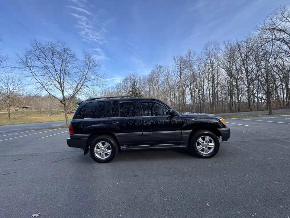 2007 Lexus LX 2nd Gen - Image 22 of 31