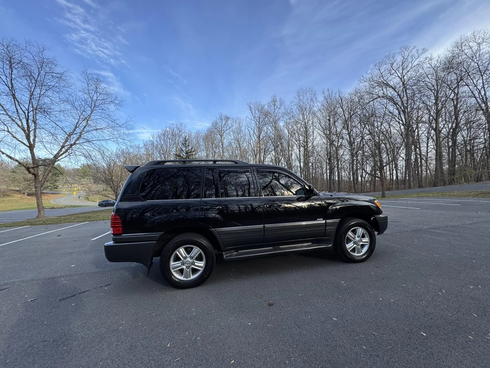 2007 Lexus LX 2nd Gen - Image 19 of 31