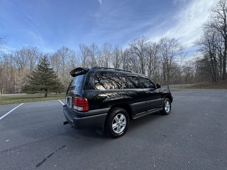 2007 Lexus LX 2nd Gen - Image 15 of 31
