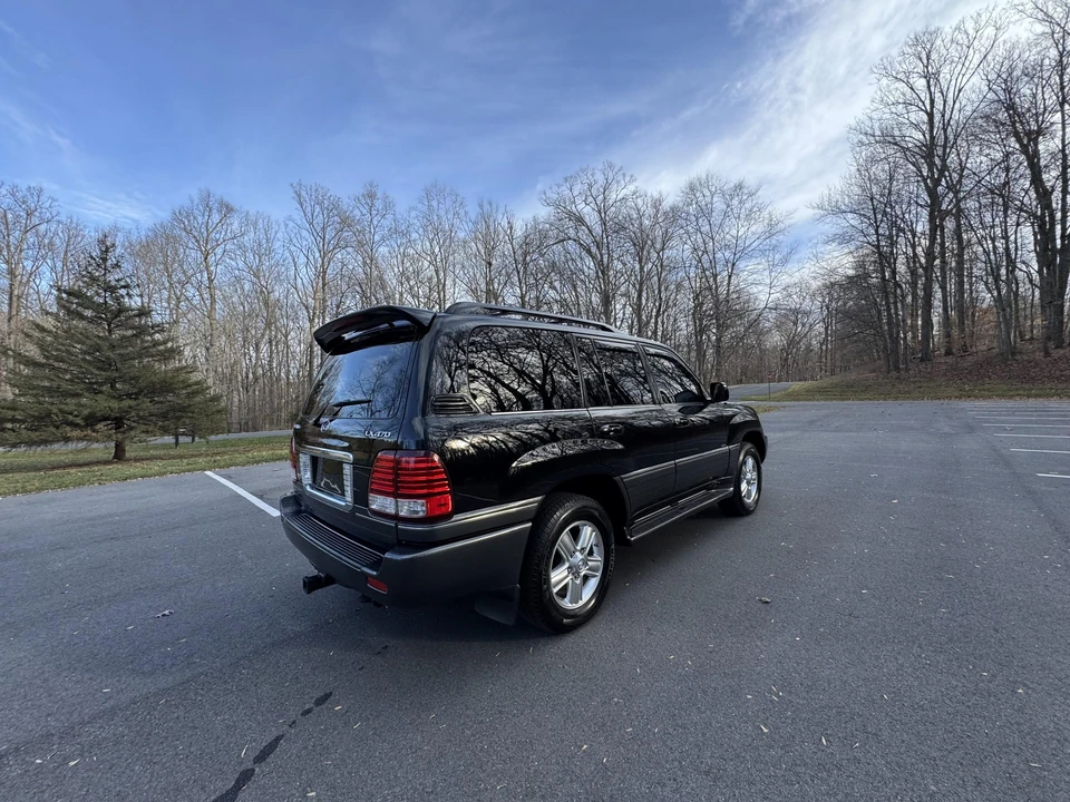 2007 Lexus LX 2nd Gen - Image 13 of 31