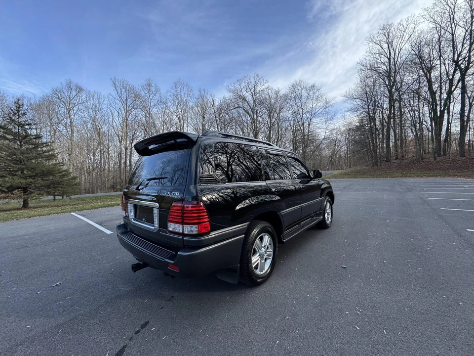 2007 Lexus LX 2nd Gen - Image 14 of 31
