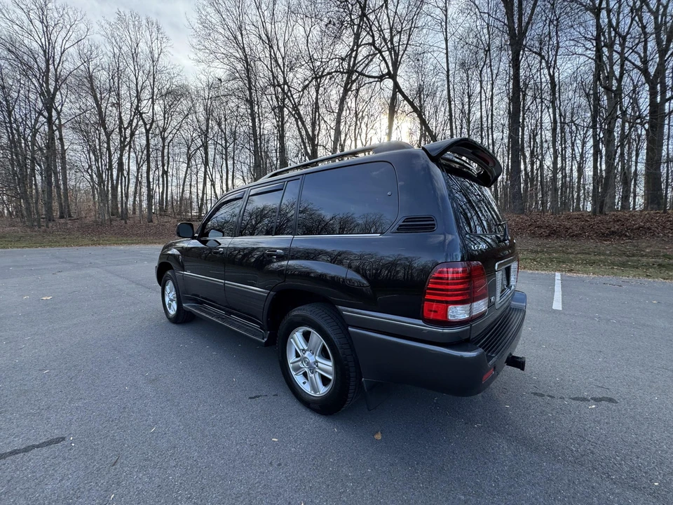 2007 Lexus LX 2nd Gen - Image 10 of 31