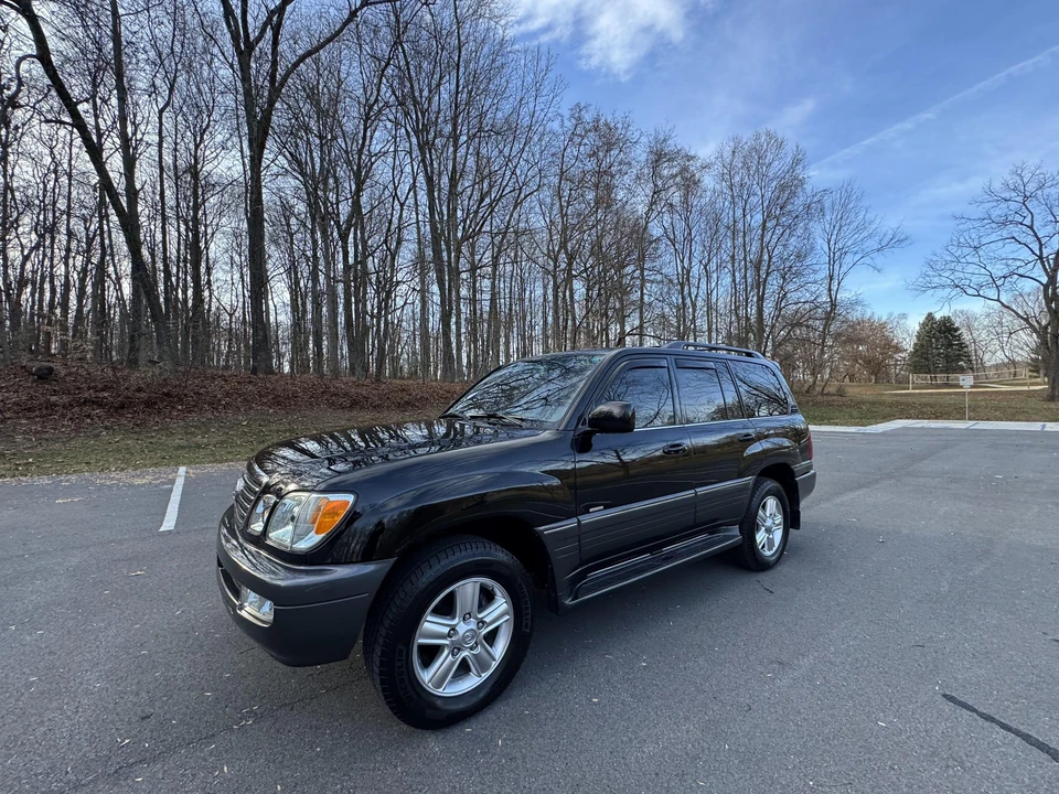 2007 Lexus LX 2nd Gen - Image 9 of 31