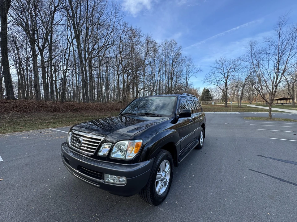 2007 Lexus LX 2nd Gen - Image 5 of 31
