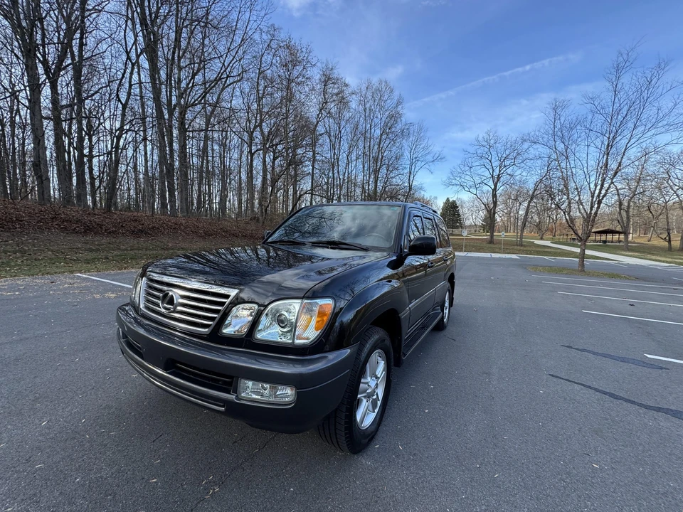 2007 Lexus LX 2nd Gen - Image 4 of 31