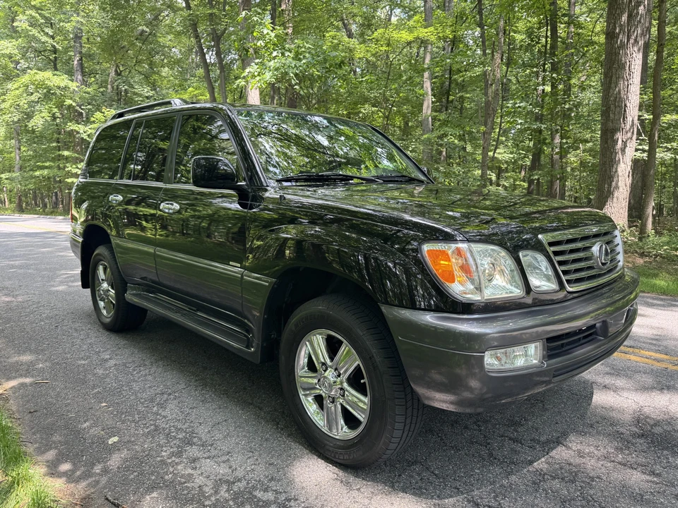 2007 Lexus LX 2nd Gen - Image 30 of 31