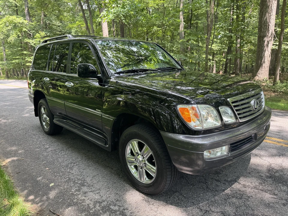 2007 Lexus LX 2nd Gen - Image 29 of 31
